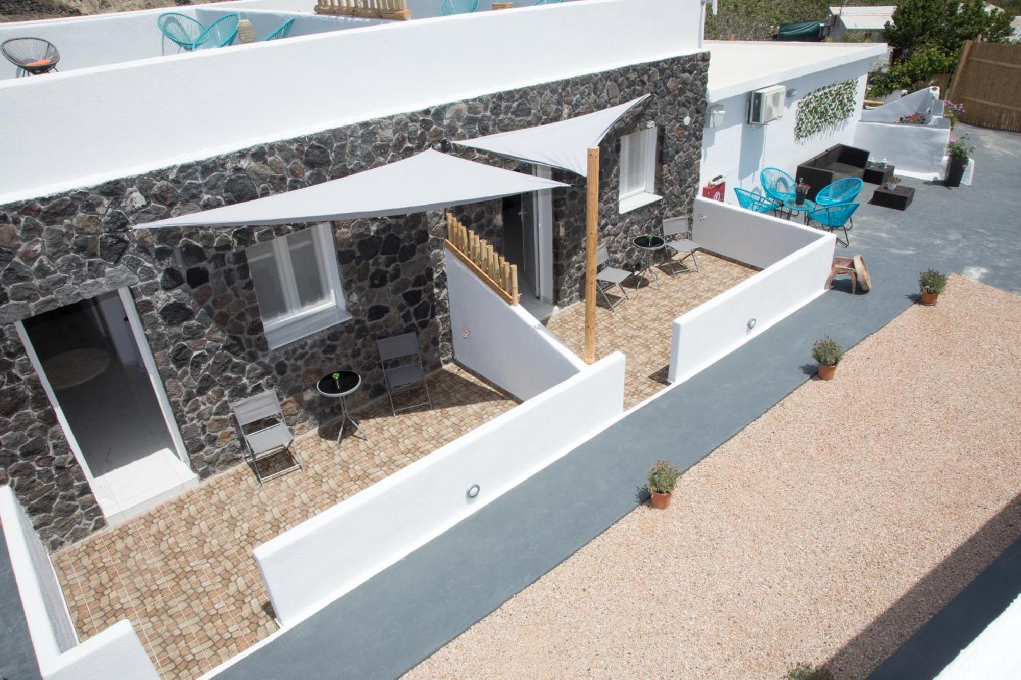 Village Anto Fira Exterior photo